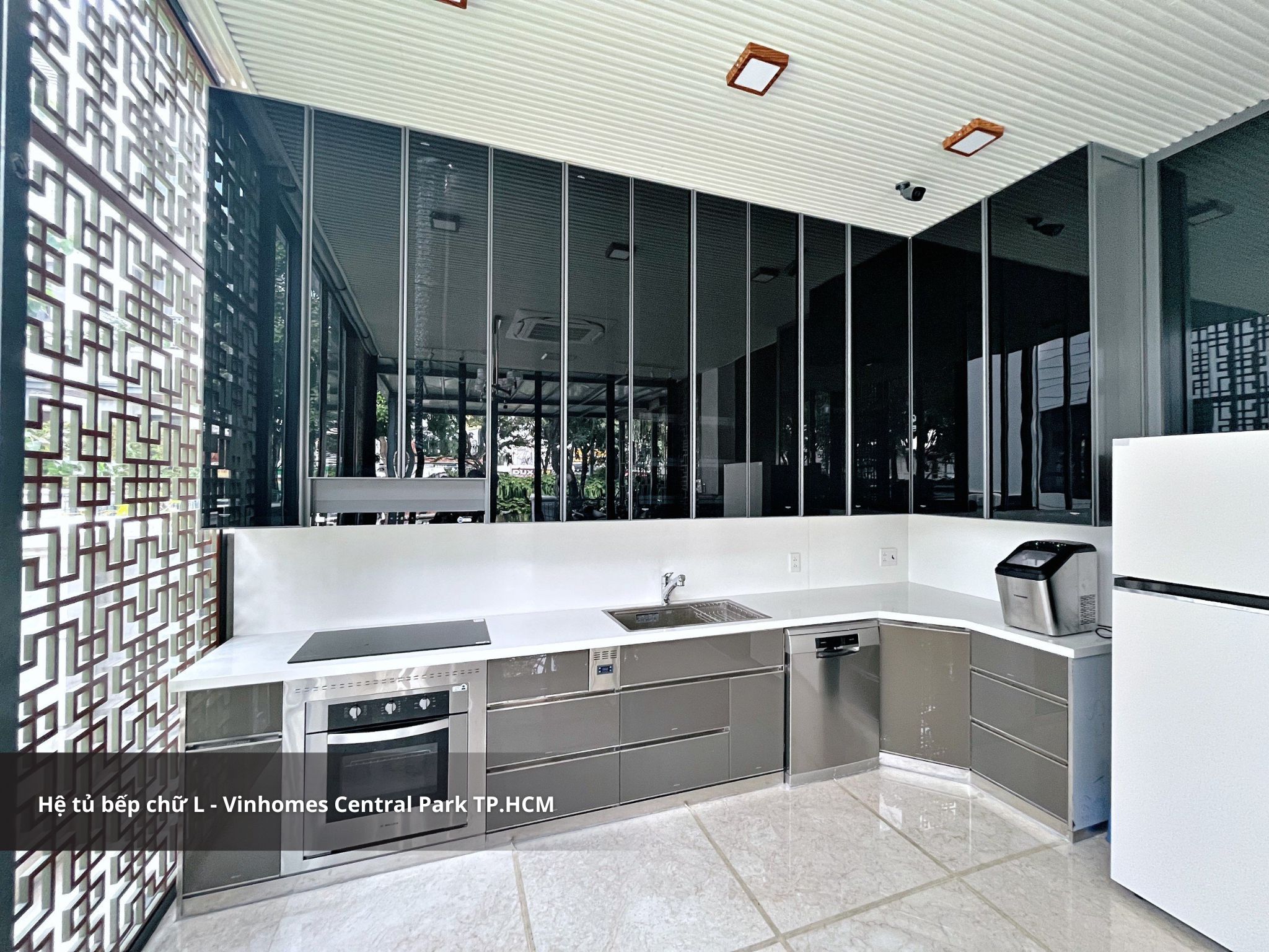 Hệ tủ bếp chữ L – Khu biệt thự Vinhomes Bình Thạnh-2