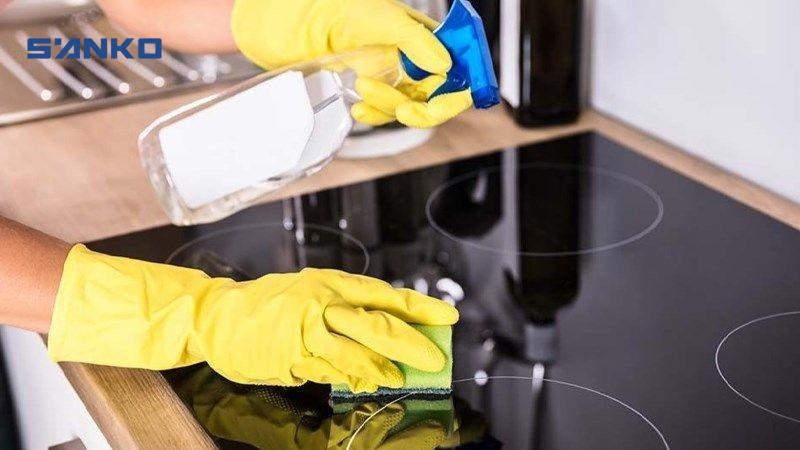 Dung Dịch Tẩy Dầu Mỡ Nhà Bếp: Giải Pháp Làm Sạch Nhanh, An Toàn Và Hiệu Quả